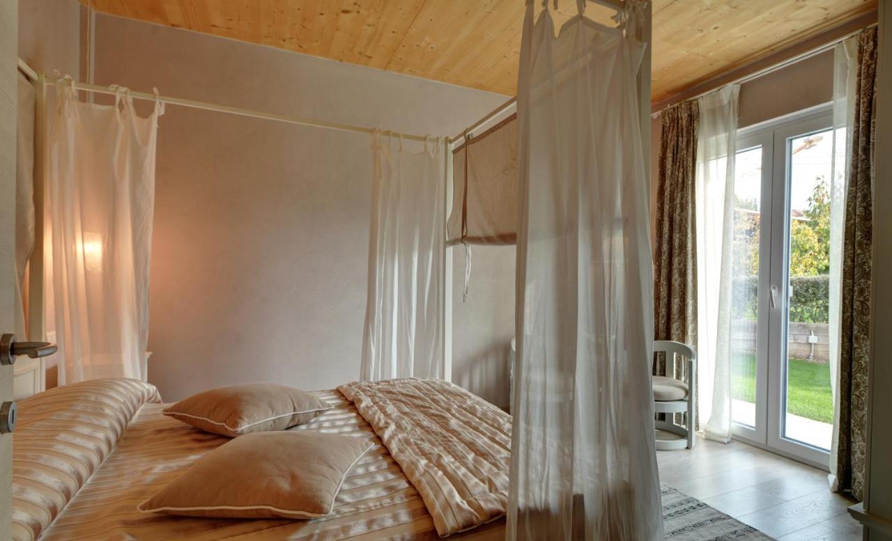 La Rosa Gialla Bio Apartments & Rooms Barolo Exteriör bild