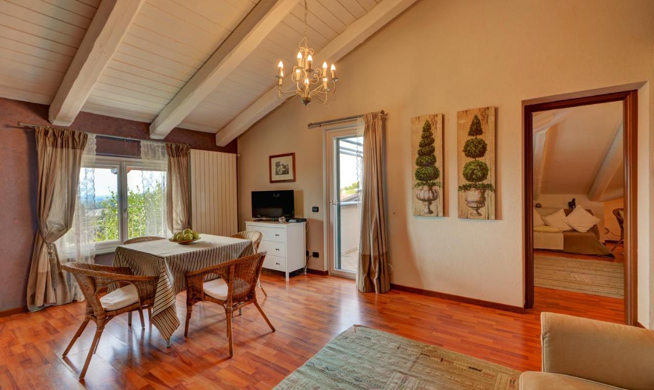 La Rosa Gialla Bio Apartments & Rooms Barolo Exteriör bild