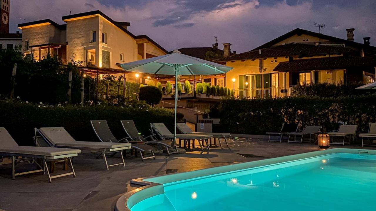 La Rosa Gialla Bio Apartments & Rooms Barolo Exteriör bild