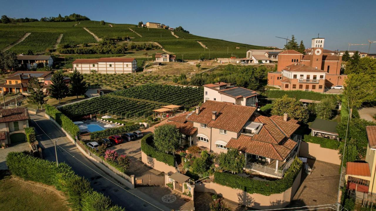 La Rosa Gialla Bio Apartments & Rooms Barolo Exteriör bild