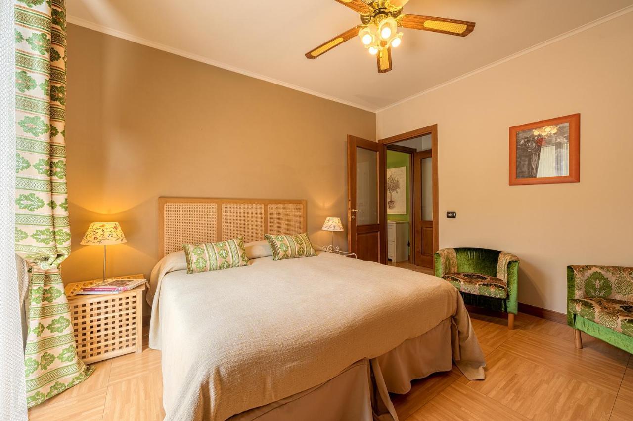 La Rosa Gialla Bio Apartments & Rooms Barolo Exteriör bild