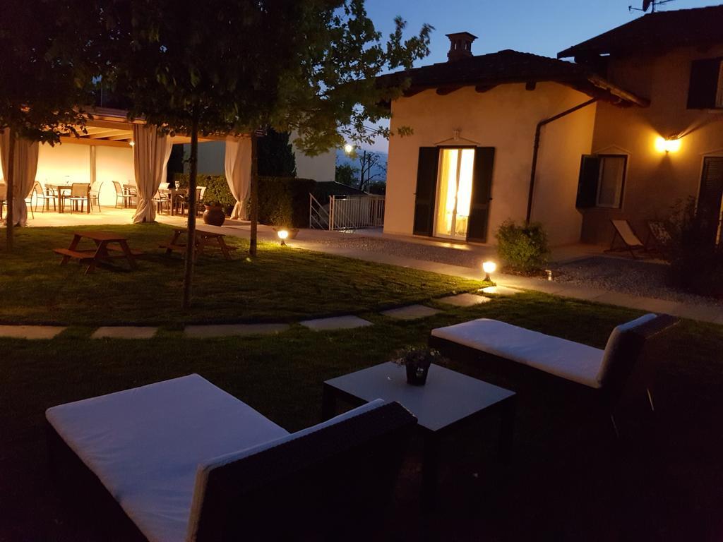 La Rosa Gialla Bio Apartments & Rooms Barolo Exteriör bild