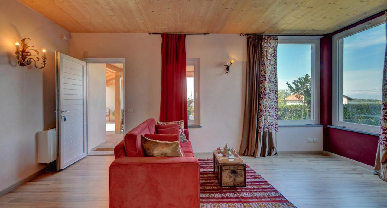 La Rosa Gialla Bio Apartments & Rooms Barolo Exteriör bild